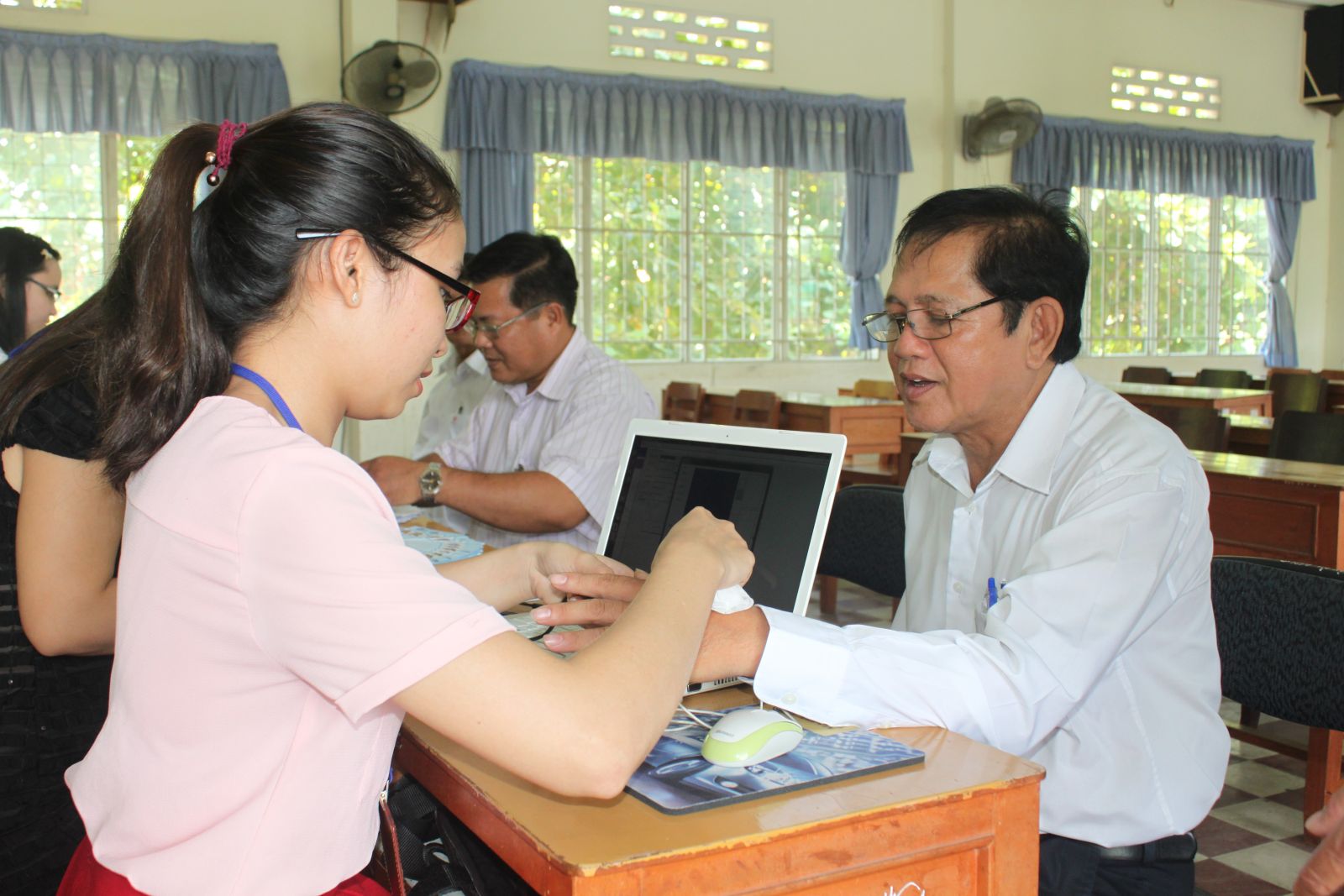 Sinh trắc học dấu vân tay