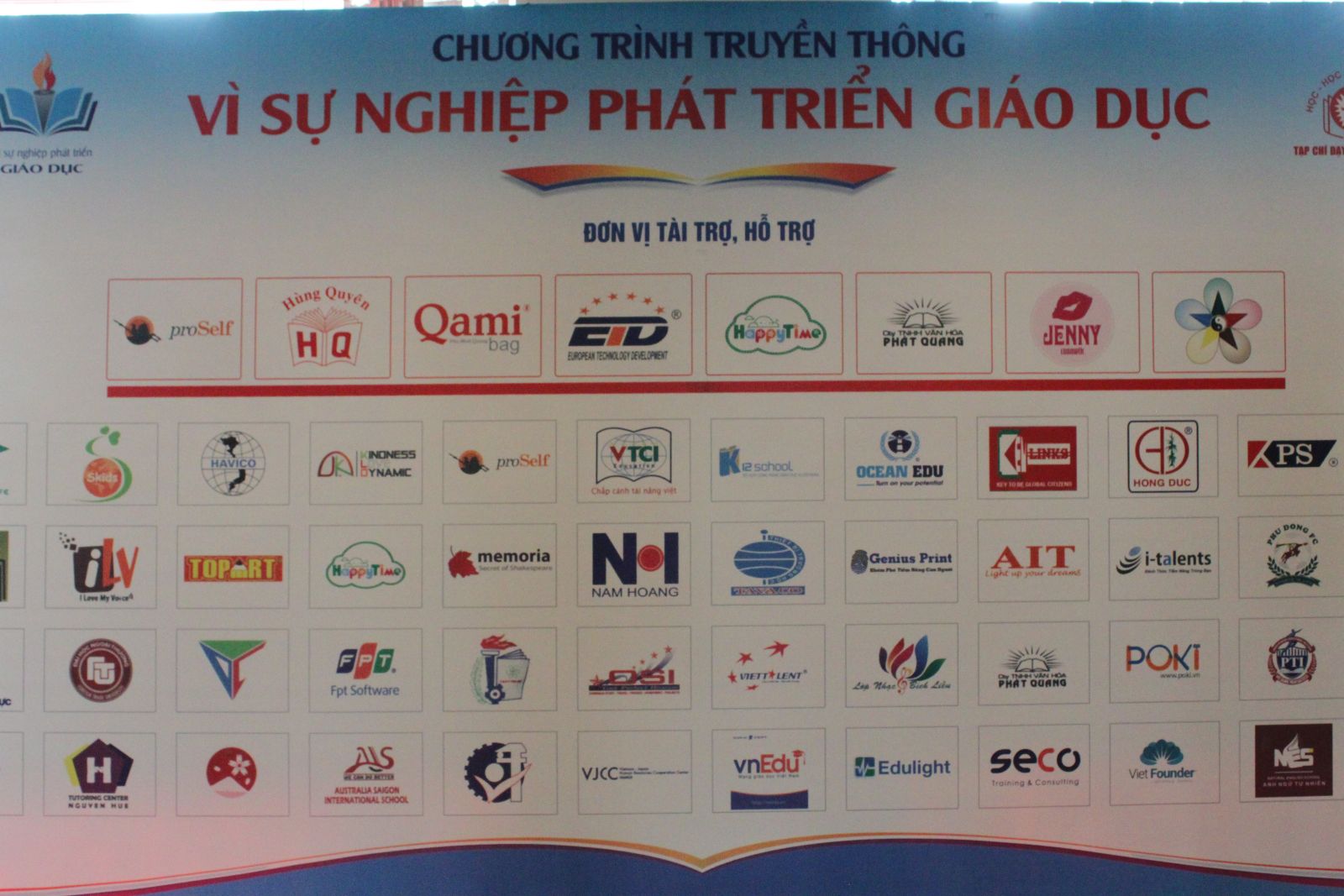 vì sự nghiệp phát triển giáo dục 2015